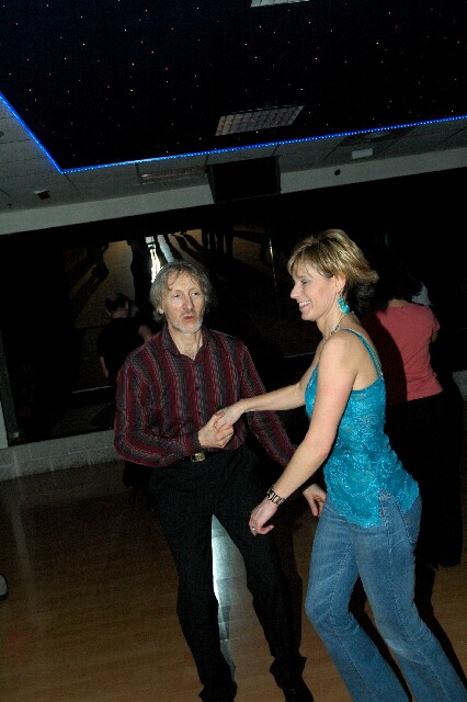 min 2006 02 12 agora 180